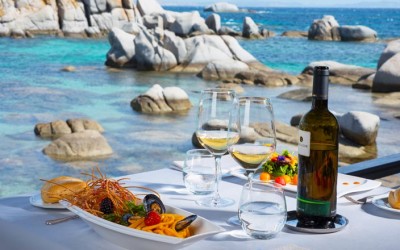 Experience a taste of Corsica in summer: discover the menu of Hotel des Pecheurs